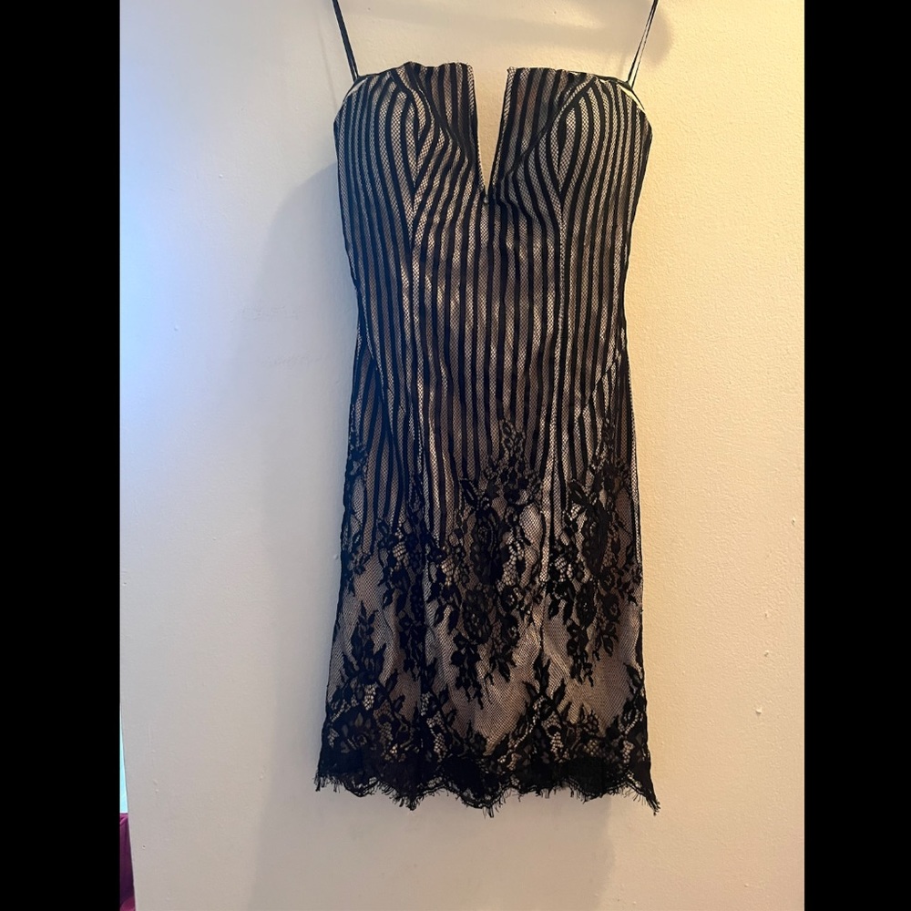Guess lace dress